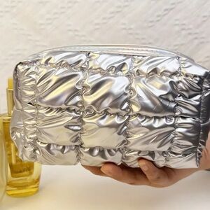 Portable Large Capacity Silver Quilted Cosmetic Bag